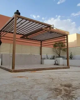 برجولة حدائق واسعة